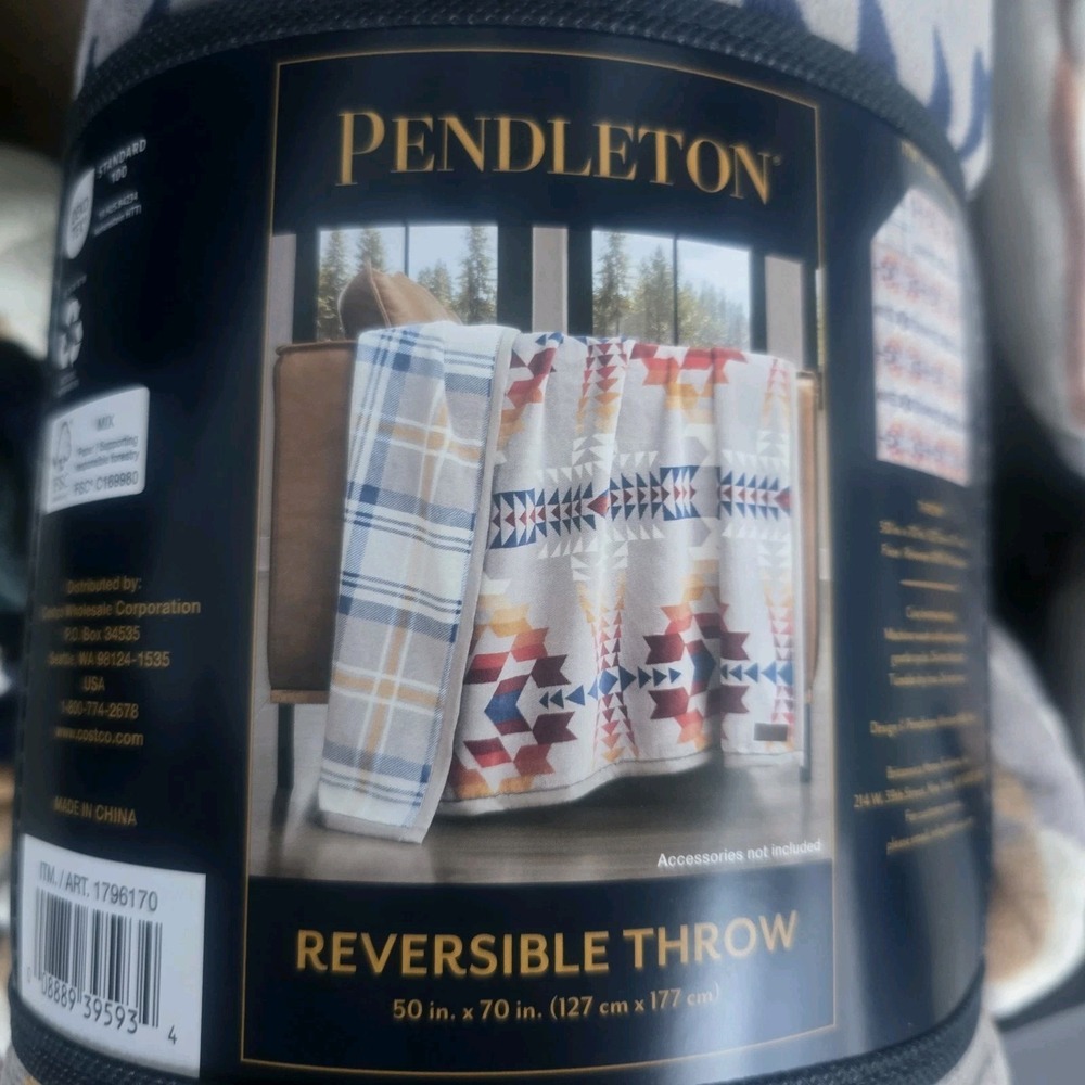 Pendleton Reversible Plush Throw 50" x 70"  Polyester New